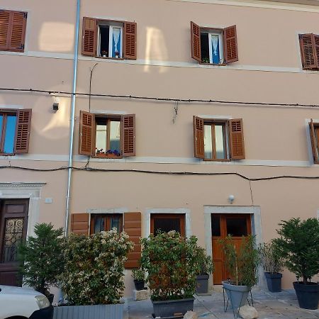 Apartment Irma Pula Luaran gambar