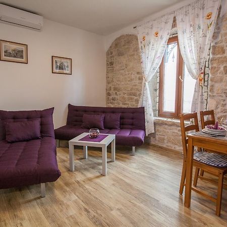 Apartment Irma Pula Luaran gambar
