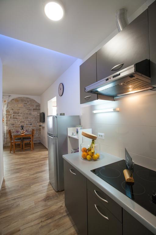 Apartment Irma Pula Luaran gambar