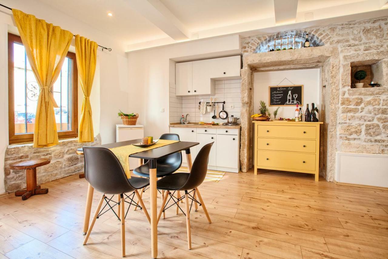 Apartment Irma Pula Luaran gambar