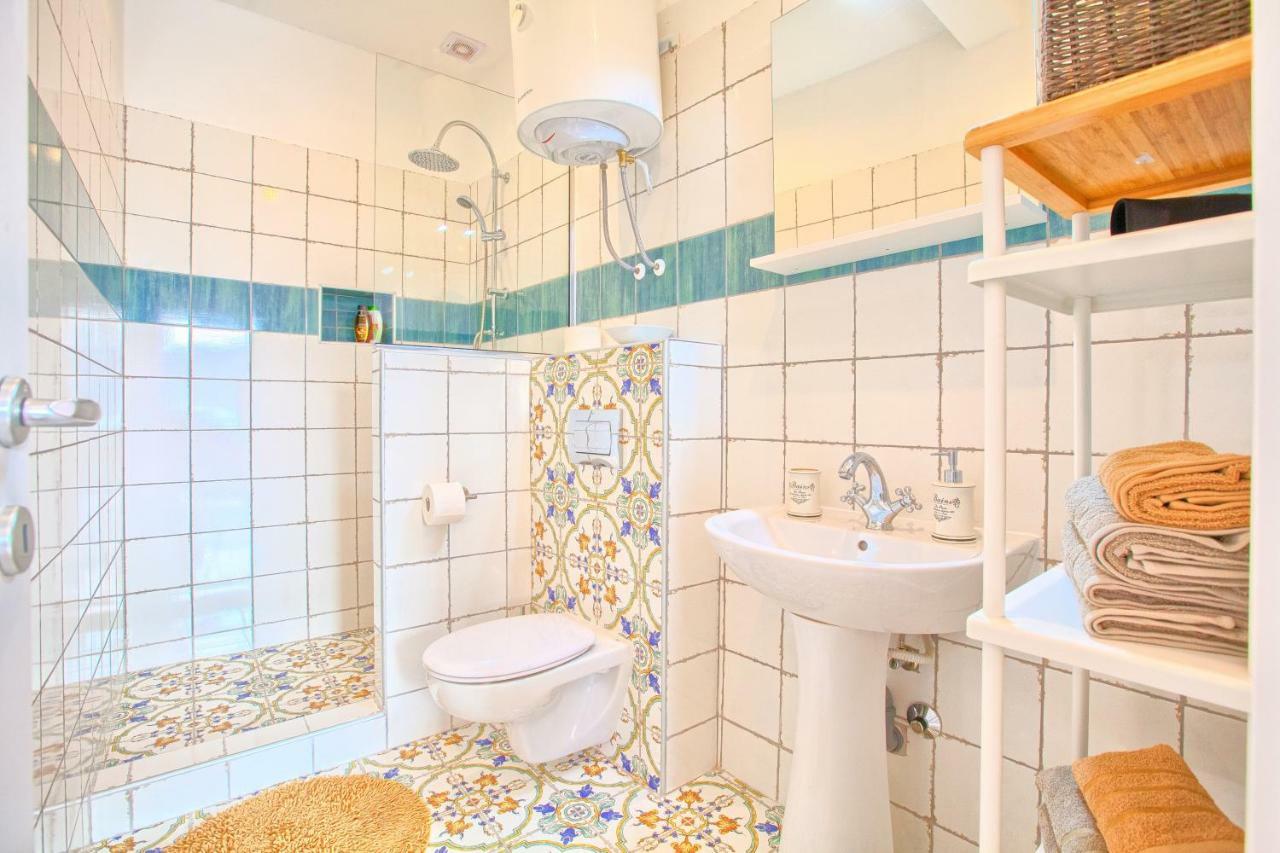 Apartment Irma Pula Luaran gambar